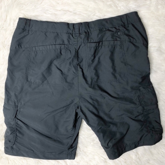 REI Nylon Hiking Cargo Shorts - Picture 2 of 6